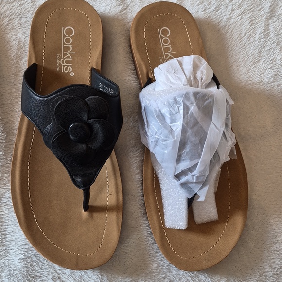 Corkys Black Floral Thong Sandals So Delish Size 9 New - Picture 3 of 7